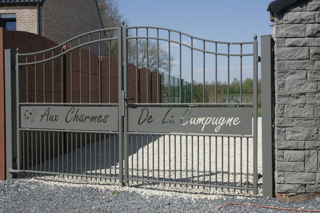 Aux Charmes De La Campagne Villa Hautrage Luaran gambar